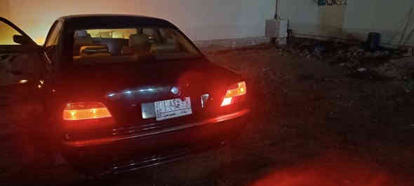 السلام عليكم عندي بي ام خفاش 730 / 8 سلندر سنوية باسمي تحويل ثاني يوم رقمها بغداد مكاني بغداد/الشعلة السعر ب 40
رقمي ***********
