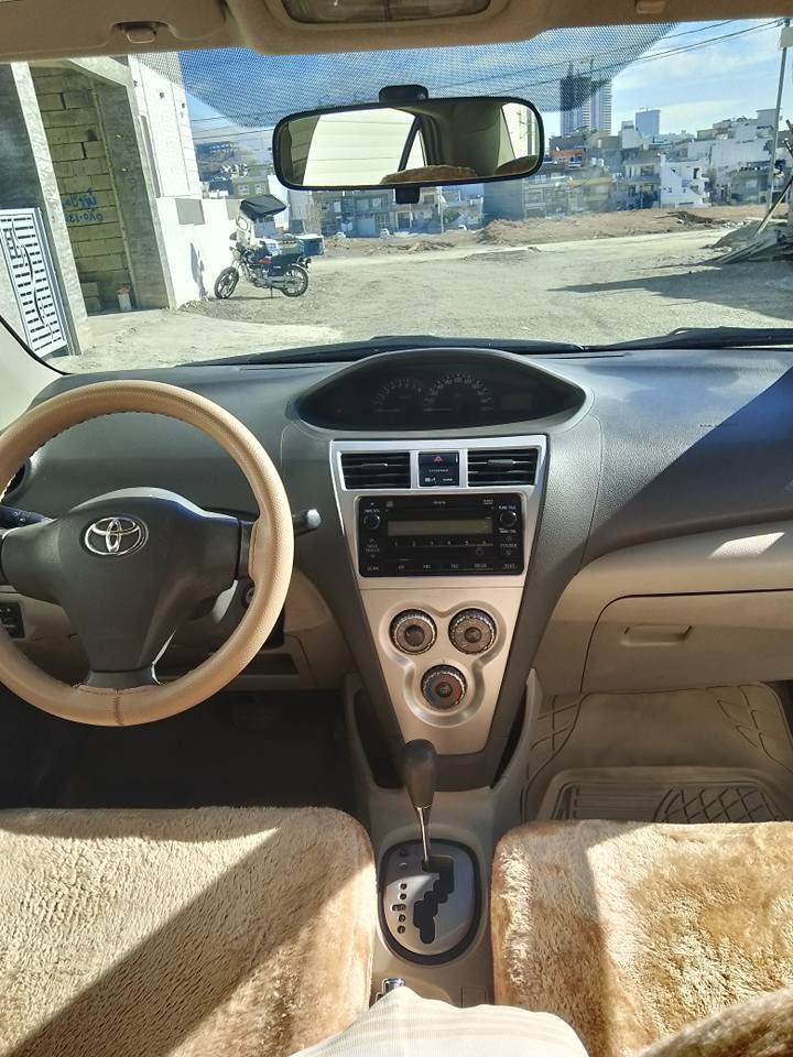 توێتا یارس   مۆدێلی 2009

گێڕ ئۆتۆماتیک
فول مواسەفات   
چوار جام کاڕەبا
ئاوێنە کارەبا
Abs
٣ سویچی لەگەڵە
دوو دەستی کردوە بە لە سفرییەوە

٣ پارچە  و ٢ پەڵەی بۆیاخی هەیە
پێش و پشتی کەپسە
سەنەوی تازەیە 
گێڕ و مەکینە و تەقە و ڕەقەی بەشەرت 
 ماڵی دۆستە

نرخی 87 گەڵا 
*********** السليمانية, العراق
