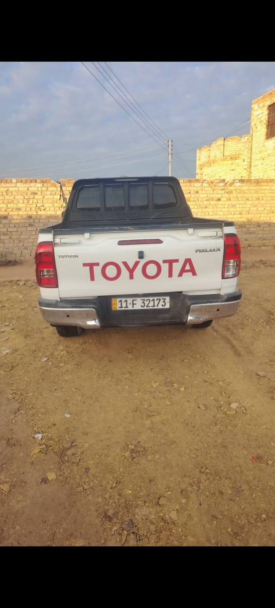 للبيع كفاله عامه ماشيه 110بيه باردبصيط 2017 كويتي رقم بغداد انكليزي محرك كيرحداديه تخم تايرشرط الستفسار ***********
