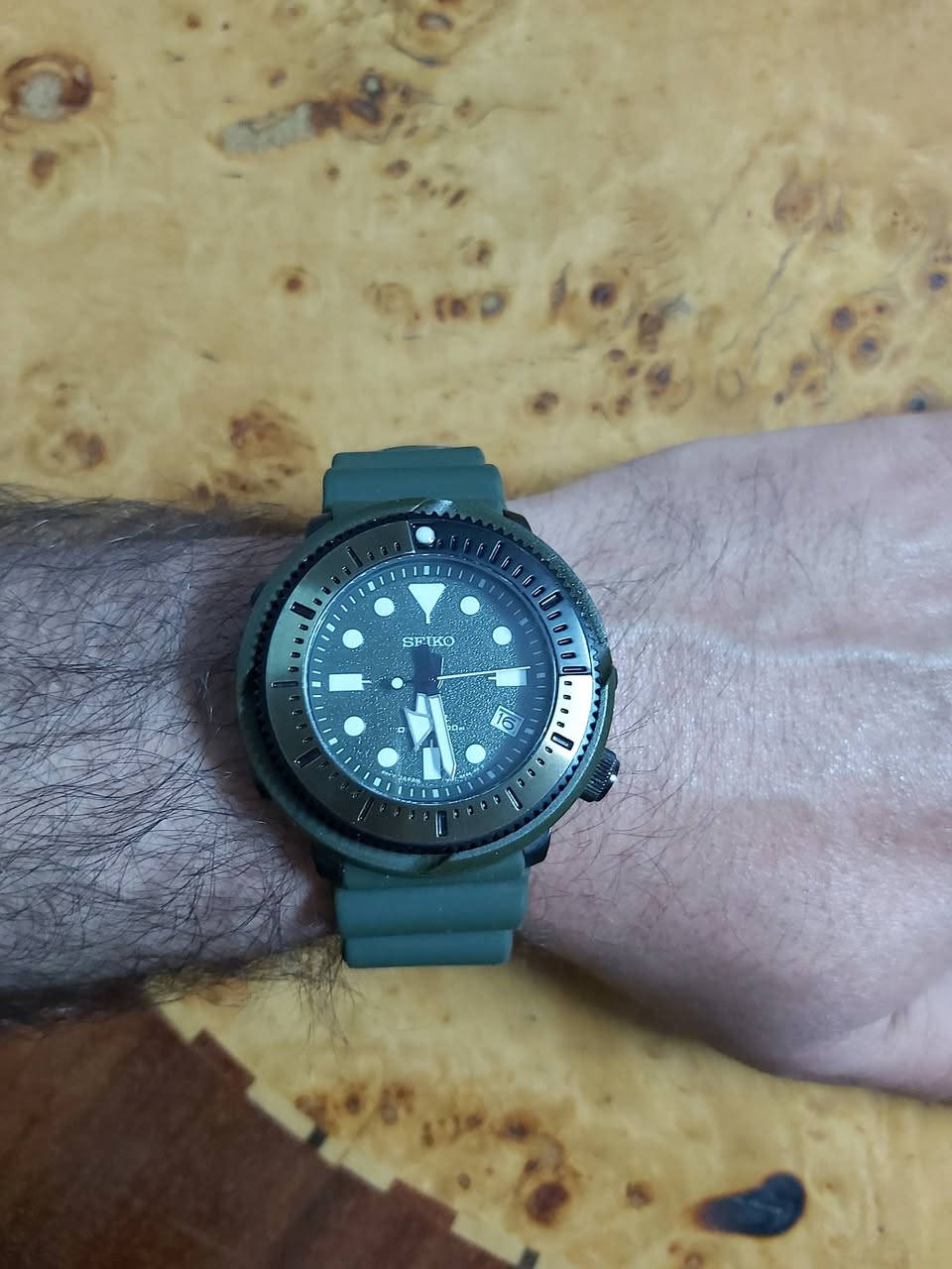 السلام عليكم
ساعه سايكو دايفر أوتوماتيكية سولار طاقة شمسية 
قطر الساعه 44
200 متر ظغط 
ساعه ياباني
أوتوماتيك
اميال ورقام لامينوس 
سعر الساعه 100 ألف
يوجد توصيل


**إذا كنت صاحب هذا الإعلان وتريد حذفه لأي سبب، رجاءا أرسل رسالة إلى الدعم الفني**