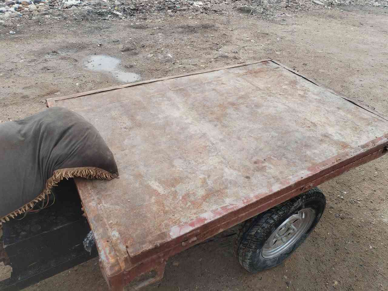 ستوته ادوات للبيع سعر 400 مكان البصره القبله ***********
