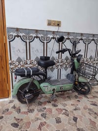 دراجة كهربائية • قليل الاستعمال • سيددخيل