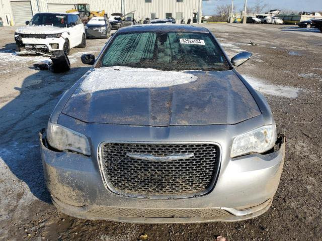 السلام عليكم عندي 3 اوبامات ودارنكو سيارات مثل ما بالصورة او كصيتهن كصت صندوك او بعدهن بدون لحيم ابيع على وظعهن او كل سيارة بسعر وهاي صورهن مكاني بغداد حي العامل اتصال فقط ***********
