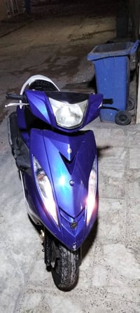 دراجه جيتي ار للبيع دراجه برغي ما مفتوح بيهه لون ازرك 07766284939