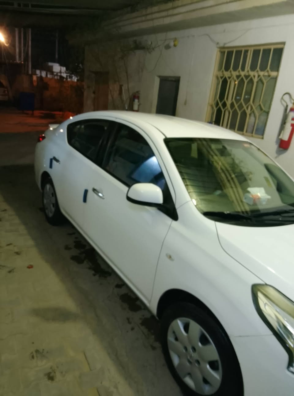 نيسان صني موديل 21 مكفوله من الضربة تبريد شغال حداديه نظيفه عنواني نجف
السعر 107 وبيهه مجال للشراي 
الرقم ***********
