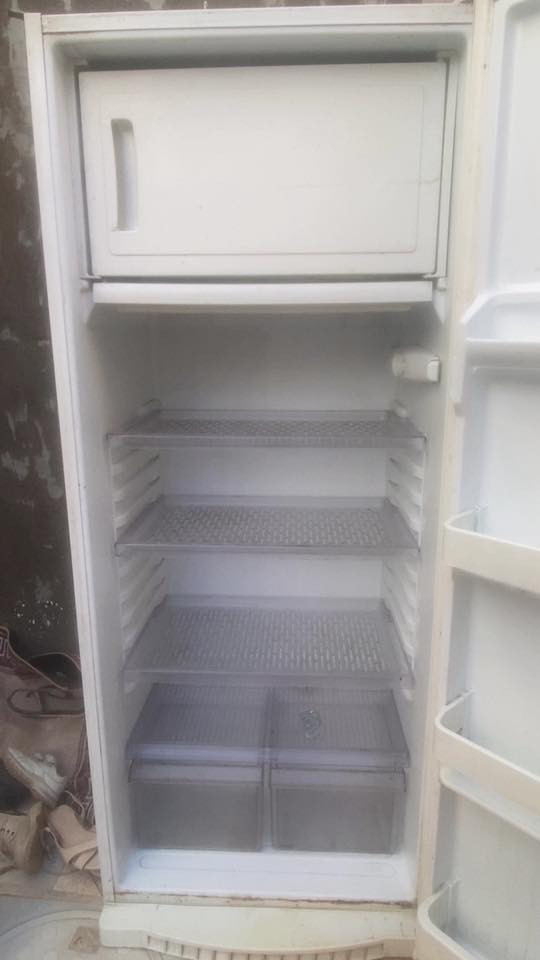 السلام عليكم عيني عندي هايه لثلاجه للبيع للتواصل خاص ***********
