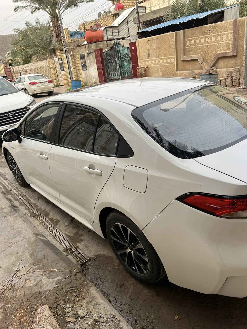 كورلا هايبرد 2024 ليفين فول مواصفات فتحه كشن كهرباء داخل احمر رقم بغداد  ماشيه 30 كفاله عامه مكان السياره واسط الكوت السعر 146           ***********
