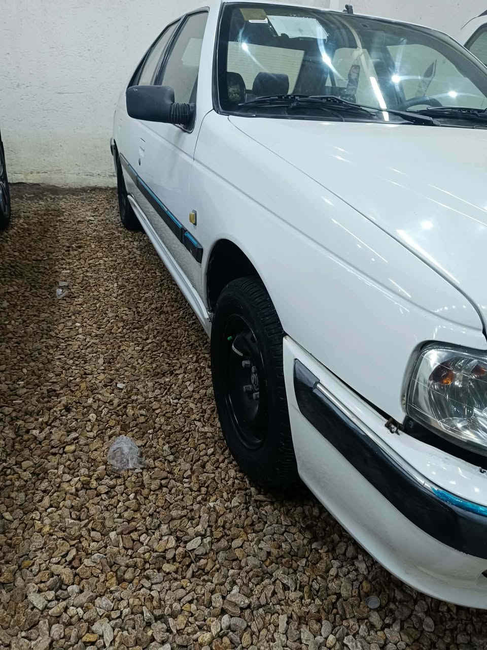 بيجو بارص 2011 رقم نجف للبيع بيها شوية تصليحات صبغ للاتصال ***********
