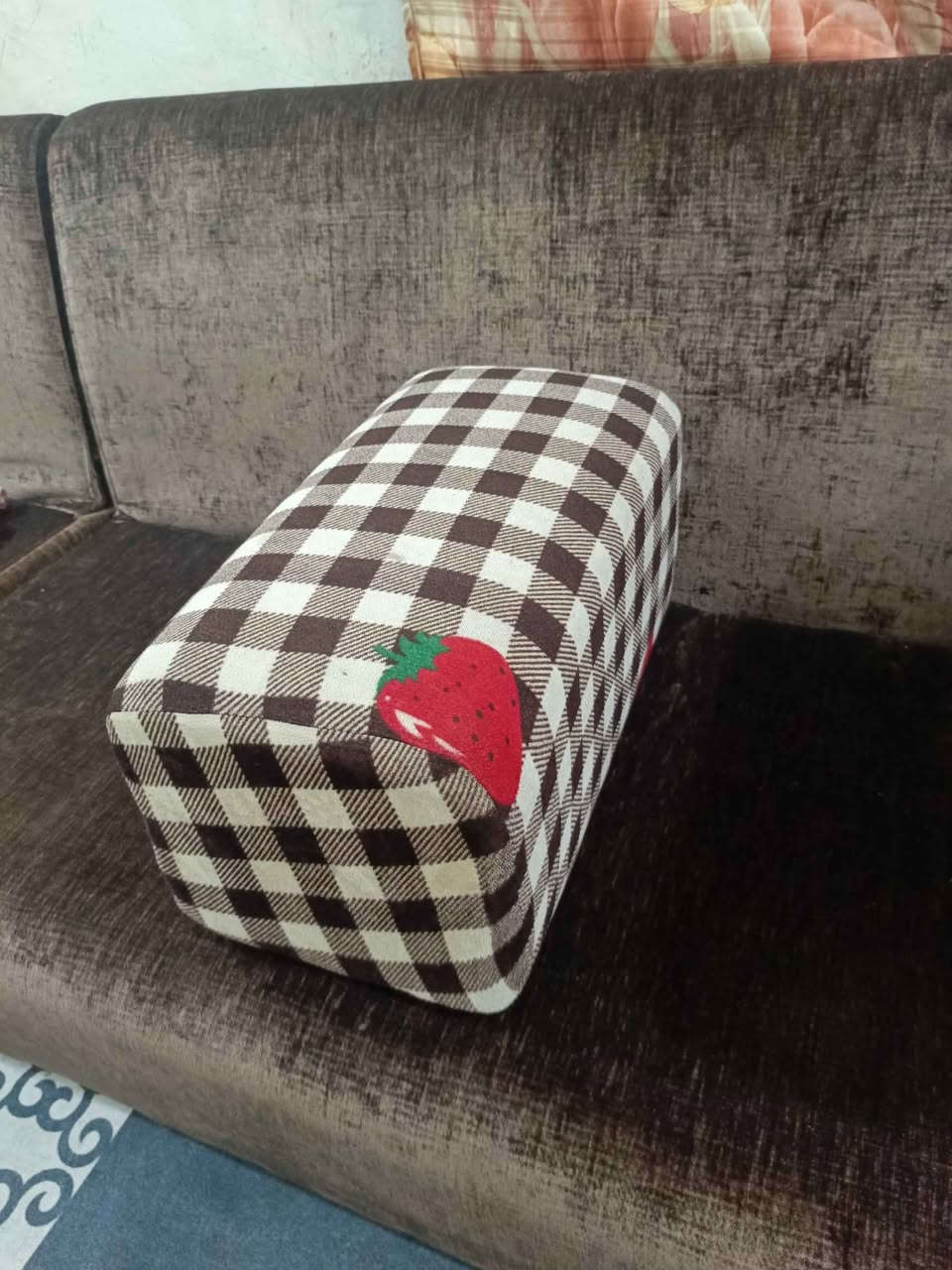 گعده عربيه متكونه من 6 منادر واحد من عده اصغر شوي . 
و8 مساند و2 زاويات . و6 تكيات .
مكانهم بصره خمسه ميل البصرة, العراق


**إذا كنت صاحب هذا الإعلان وتريد حذفه لأي سبب، رجاءا أرسل رسالة إلى الدعم الفني**