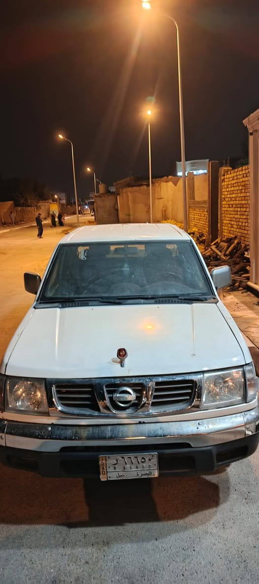 يا الله نيسان 2001 سيارة جاهز من كلشي حداده تخم تاير كهربيات كلها شغاله العنوان.الزبير    السعر 55 علمن المكينه كاسره رنك رقم بصرة.   ***********
