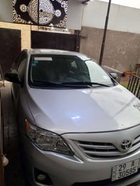 كورلا للبيع ... 2013... امريكي.. حادثها ! جاملغ وبنيد  السيارة كلش نظي...