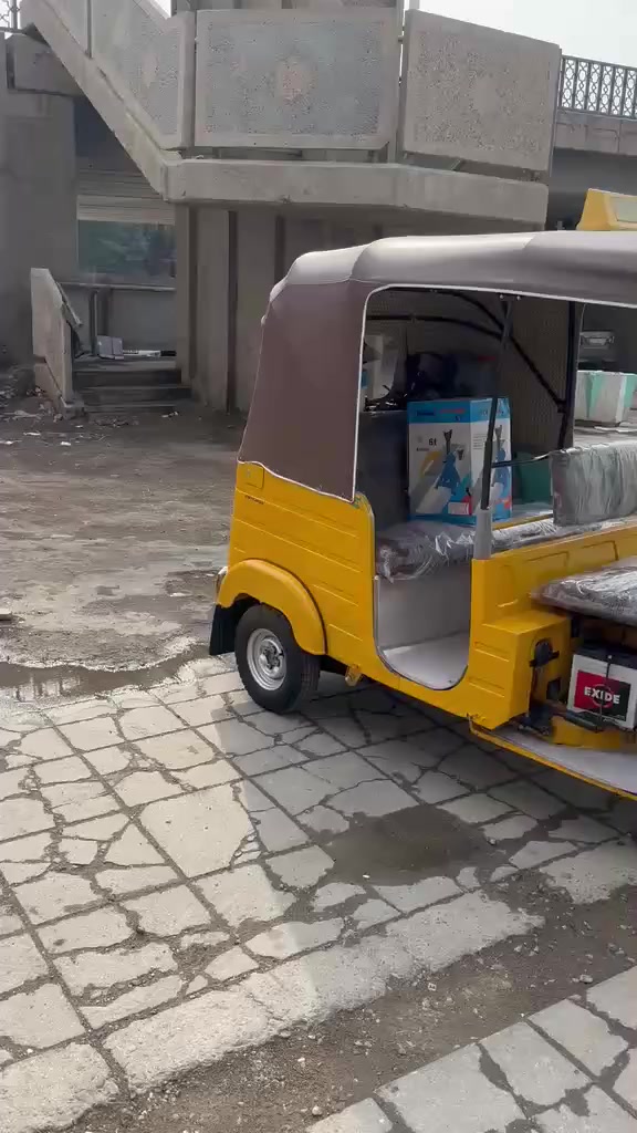 السلام عليكم تكتك موديل ٢٠ شهر الـ١٠ لوحه عربيه تكتك بيها بس رش قليل بلصفحه مكلف بلنشر  *********** مكلف بلنشر
