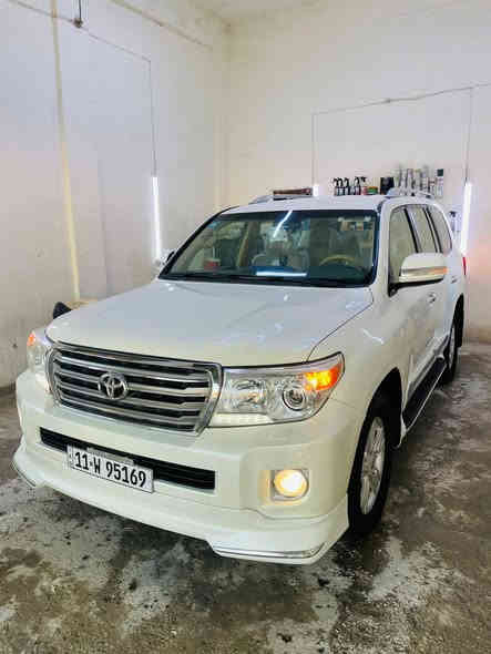 السلام عليكم
شباب.. 
متوفر لاند كروز ٢٠١٥ بغداد لون ابيض صدفي
شركات مكينه ٤٠٠٠
مكفوله كفالة عامه 
بسمي
ماشيه ١٠٦ قابل للزياده 
العنوان كوت 
السعر المطلوب ٤١٠ قابل للتفاوض
***********
