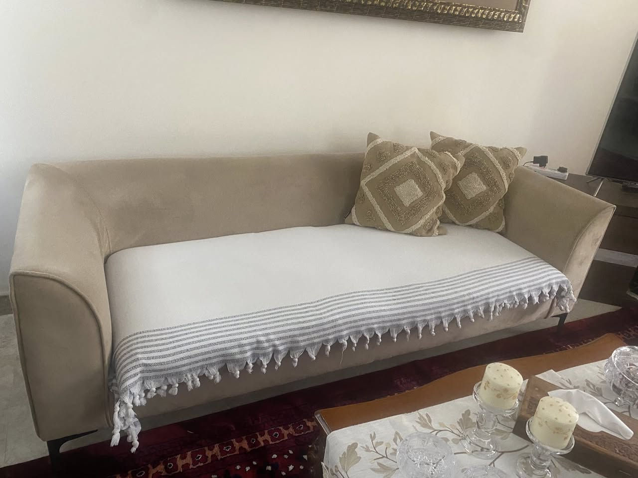 تخم 8 مقاعد شغل عراقي مرتب قنفتين كبار وكرسيين بغداد العامرية لاستفسار ***********
