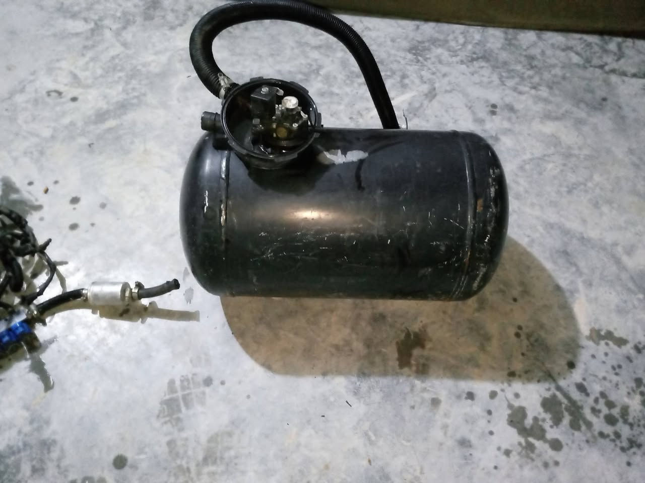 سلاام عليكم منظومت غاز كامله للبيع بغداد تقاطع النهروان جانت مربوطه عل شوفر كوبلت ***********
