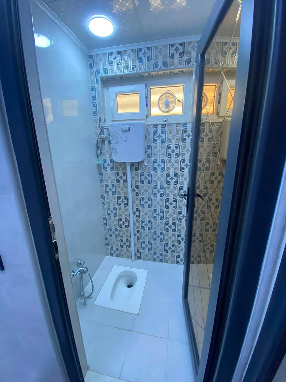 ✨ شقة مؤثثة للإيجار اليومي ✨
📍 بالقرب من مرقد الإمام الحسين
شارع حسن زيني

راحة، نظافة، وخصوصية تامة
🛏️ غرف نوم مريحة
❄️ تبريد ممتاز
🍽️ مطبخ متكامل
🚿 حمام نظيف وخدمة ممتازة

متوفرة للإيجار اليومي بأسعار مناسبة 💰

واكو ايجار لفتره صفر وليسه في اليوميه 

📞 للتواصل واتساب أو اتصال:
***********
