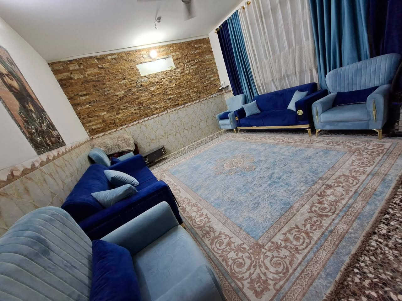 ⭕ للبيع...للبيع...
دار  زراعي ملك  مساحه ١٠٠ متر  مربع   ١٠ * ١٠🏠 

::: 
::::🏠🏠يتكون /   طابقين استقبال وهول ومطبخ   
و غرف نوم ١ طابق الارضي وغرفتين طابق ثاني ومجمع صحيات   

بناء ::حديث 

🏠🏠
الموقع :::   شارع ٨٠ كربله خلف البانزين خانه أضواء الحله شارع المحوله  قريب ع شارع العام 

 
سعر :::135 مليون وبيه مجال مع الاثاث

((((🏢🏢 #موقع_مميز_جدا🏢🏢  🧿🧿🧿)))) 

 للاستفســــــار مراسلــة الرقم ***********
