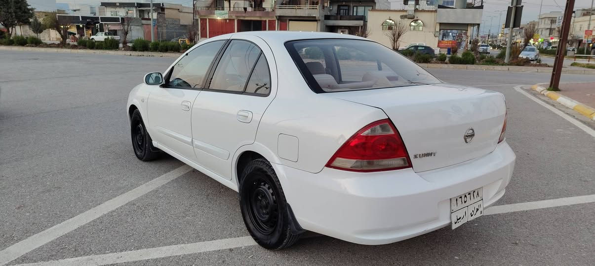 نیسان سەنی کۆری  مۆدیل 2008 گێڕ ئۆتۆماتیک سپی بەفری ناوزەرد چوارجام کارەبایی کەلە کۆنترۆڵ شوێن عەینەک مەکینە سپی شانزە 249هەزار ڕۆشتووە ڕەقەم هەولێر سەنەوی 7مانگە بەسەرجووە دووپارجەی بۆیاخە ڕەسمی سۆنەرەکەم داناوە سەیارەکە هەیکەلی زۆر جوانە وزور تندوتۆڵە چوارتایەیی تازەی لەژیرە  بەشرتی گێڕومەکینەو تەحویلوغرامە سعری 86گڵاومەجال شوێن هەڵەبجەی تازە 
***********
*********** دار بنديهكان, السليمانية
