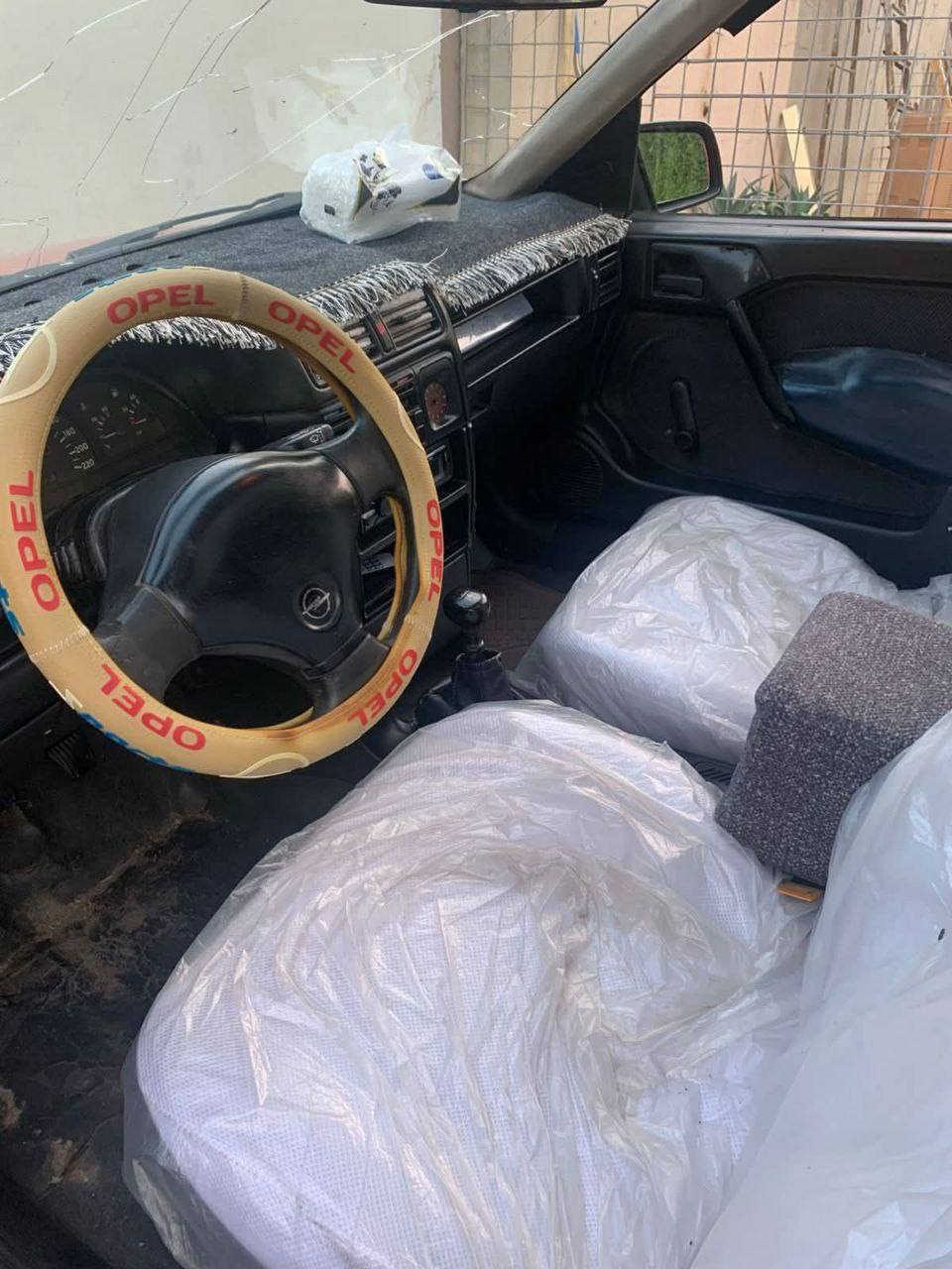 فكترا للبيع مودل 92 حجم ١٨ مكينه 18 شرط لاصرف ولا بخر رقم هز كل جديد بس غلف باب سايق وسكن اشوي تعبان سيار مال بيت شري يجي خاص و مو شراي لا يخابر
***********
