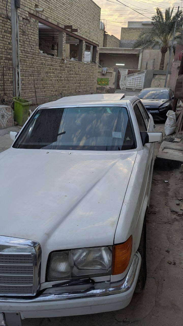 السلام عليكم
مارسدس جامبو باب قصير 300SE موديل 1986 
محور 3000vvt ، السيارة جاهزة وجديدة 
تخم تاير جديد ، داخلها نظيف ، كشنات قماش نظيفات ، بطاين جدد 
تبريد شغال ، 4 جام كهرباء ، اريل كهرباء 
مصبوغة عام للجمالية 
ما ناقصها اي شي ، تراي وين ميعجبك 
مكان السيارة ميسان العماره ، عارضها ب58 ورقه قفل
شراي اتصل او واتساب *********** وبالخدمة 
ما متواجد ع الفيس
