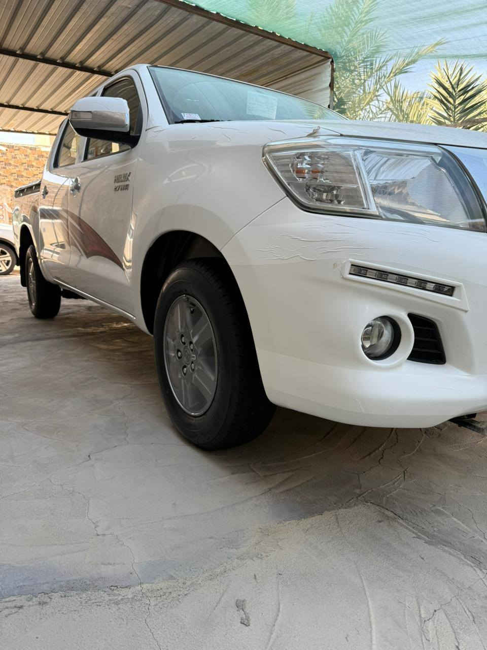 هايلوكس 2014 مكفولة من الصبغ كير واكسن وحداده خير من الله المكان المدينه بني منصور قرب الامام احمد بن علي للستفسار ***********
