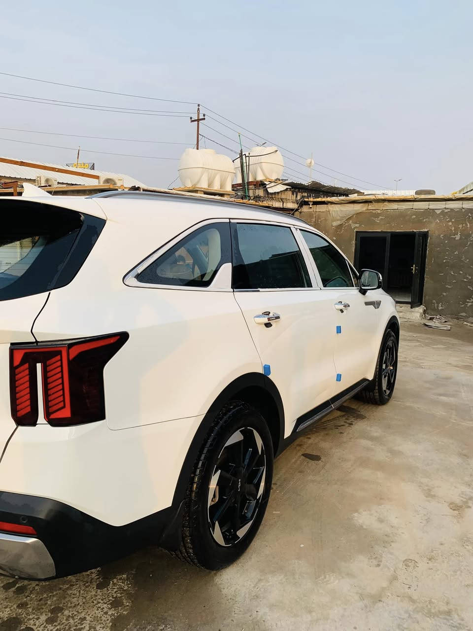 آللهم صلِ على محمد وآل محمد 
سورنتو 2024 
رقم قادسيه دولي 
ويل 19 
داتشو 
حساس امامي خلفي 
كامره 
شاشه جبيره 
سبعه راكب 
دوشمه كامله 
جي بي اس 
ماشيه 32 الف 
مكان السياره الديوانيه 
كفاله عامه بيهه شخطه بالباب الخلفي فقط موضح بالصور 
السعر 297 
للأستفسار 
*********** 
***********
