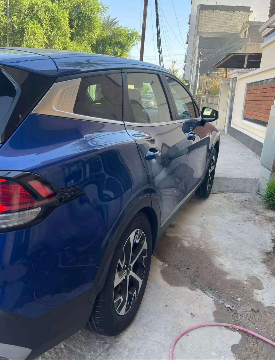 سلام عليكم
سبورتج 2023
فول مواصفات 
كشن تدفئه تبريد 
تحكمات ستيرن 
السيارة فول مواصفات عدة البنو رامه 
وارد امريكي 

‭0771 716 6696‬
