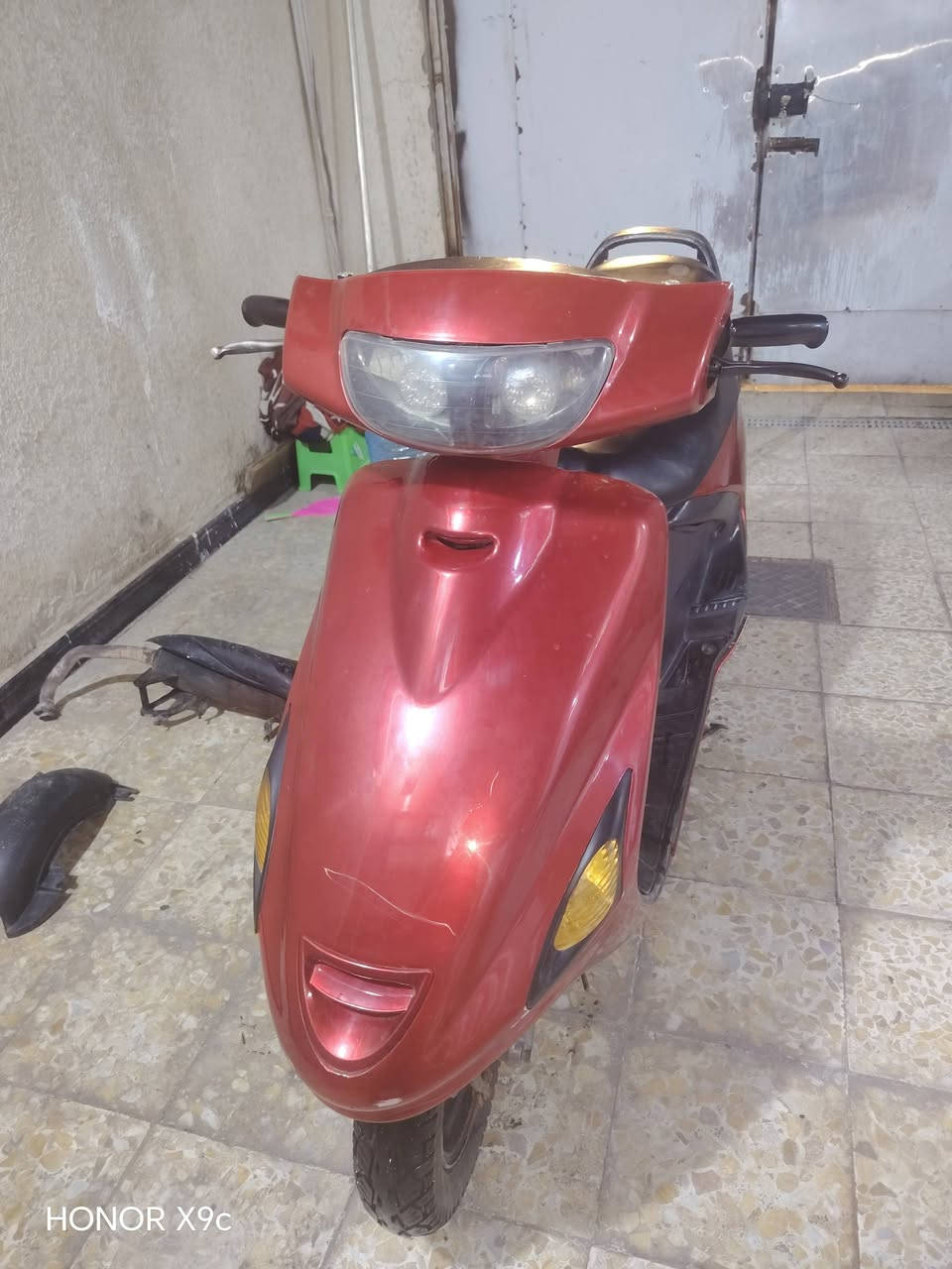 فراشه 140. مكينه بلاديه ما مفتوحه افحص وين ماتريد تشلع الكاع شلعتها  تشتغل سلف وهندر كهربائيات كامله مابيها نقص اشاير عالي  صوتها ناعم كلش تايرات جدد  بيها معدل حلو  دراجه مال جناي صالها سنه عدي هسا اريد ابيعها  بسبب الضروف عنوان البصره القبله ***********  سعر 500 وبيها مجال حك الجيه
