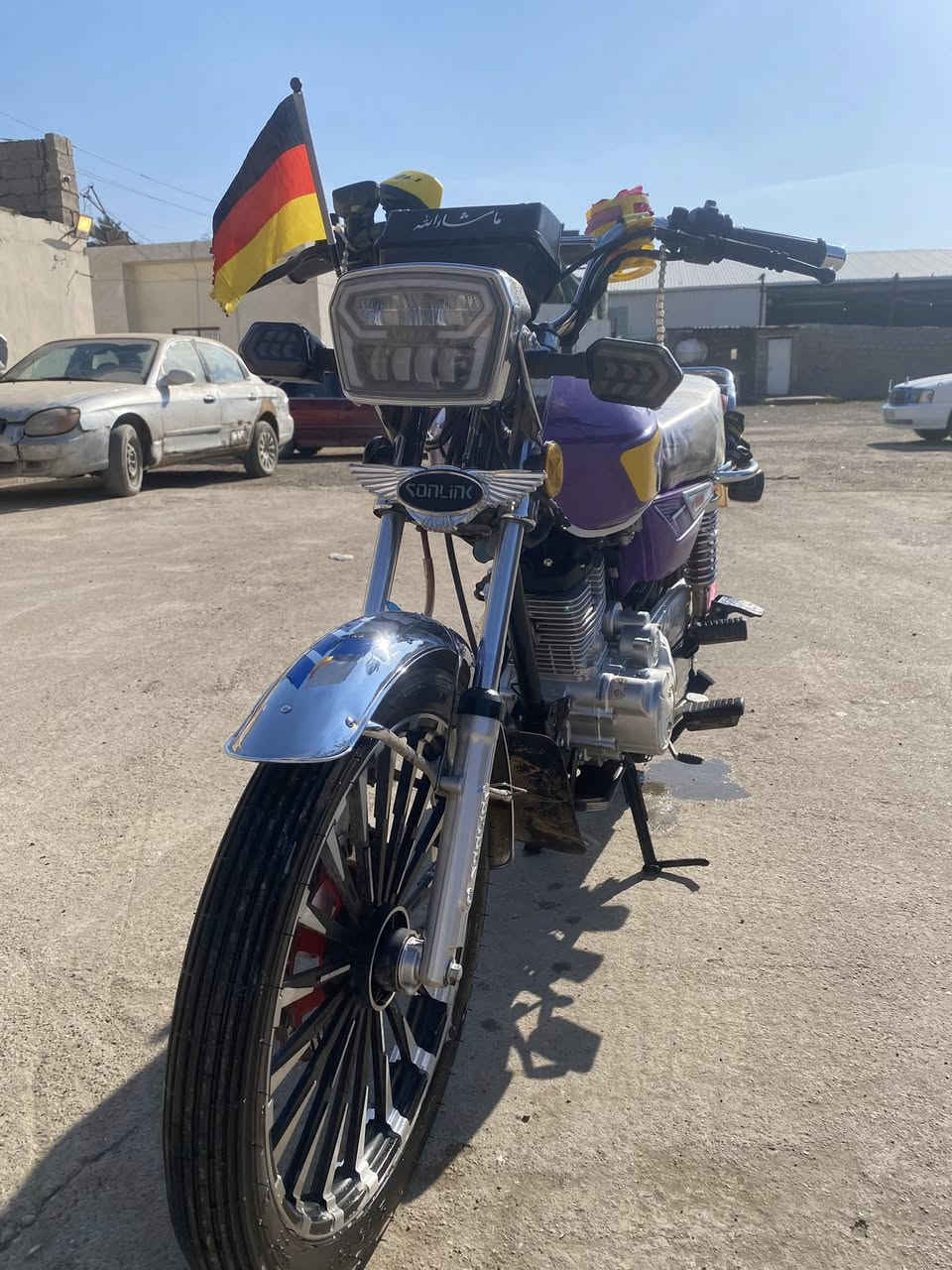 سلام عليكم شباب عندي سيفان موديل 24 شكل ل25مكينة 150للمراوس بسيفان 2024 واخذ فرق شعندك نزل مكاني شهربان الرقم ***********
