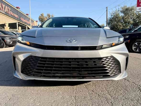 كامري هايبرد موديل 25 حادث موضح بالصور ماشيه 25 الف السعر 190 ورقه واصل بغداد للاستفسار واتس *********** او ***********
