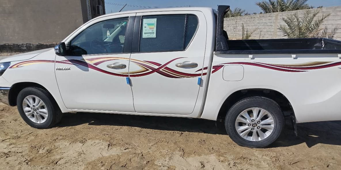 السلام عليكم
سياره بيكم موديل 24 كويتي فول مكفوله كفاله عامه

ماشيه 23 الف 

لوحه مثنئ بأسمي رقم جديد 

رقم الهاتف ***********
