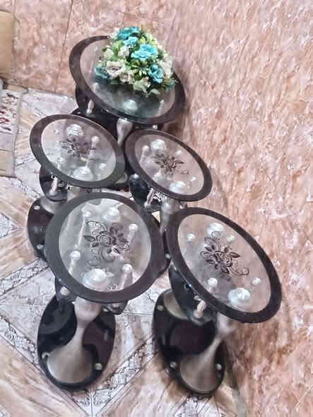 طاولات للبيع شراي يتصل على هذا الرقم*********** السعر 85
