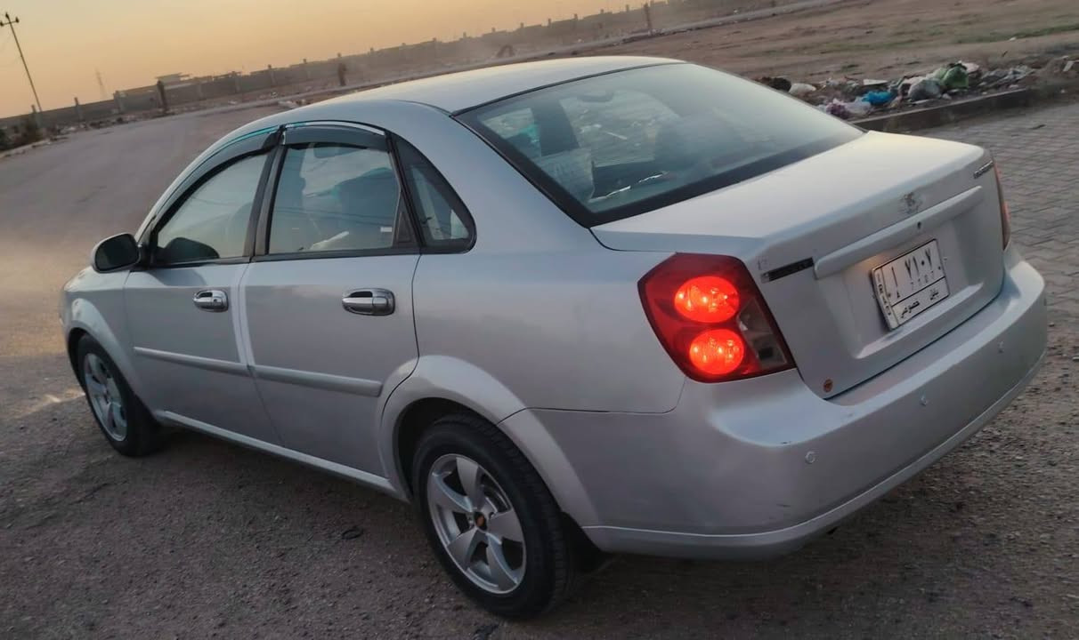 ابتره موديل 2006 وارد خليجي مكينه وكير اوتماتيك وحداديه وتخم تاير وكهربائيات كل شغاله سياره جاهزه مال جناي السعر 63 الرقم ***********
