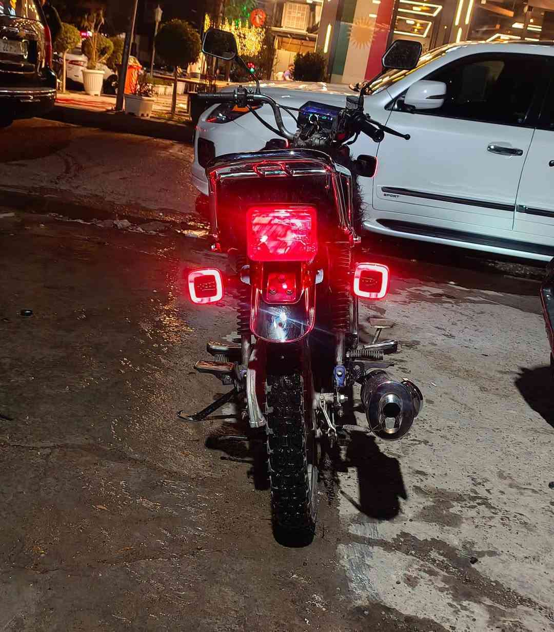 ماتور سافين 2020
كهربا جديدة
دواليب نص عمرن
مكنة نار
اشطمان رياضي 
منافيس موجود 
السعر خاص


**إذا كنت صاحب هذا الإعلان وتريد حذفه لأي سبب، رجاءا أرسل رسالة إلى الدعم الفني**