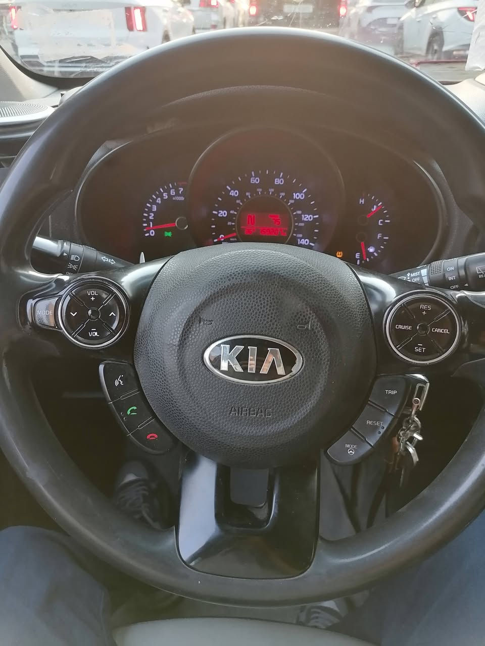 كيا سول 2016 للبيع بأسمي تحويل ثاني يوم
محرك 1600GDI صدر جديد سنويه لل 2028
4 وضعيات قياده مقاعد جلد شاشه وكامره خلفيه تحكم ستيرن جهتين 6 ايرباك
قطعتين صبغ جاملغات ثنين و تكحيل بالبنيد
السعر 107 وبيها مجال
العنوان بغداد الجديده
*********** واتس
