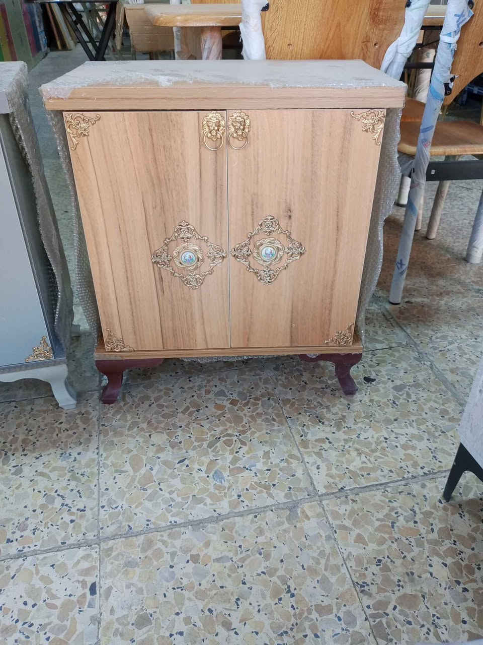 خزانة خشب متعدد الوظائف بغداد, العراق


**إذا كنت صاحب هذا الإعلان وتريد حذفه لأي سبب، رجاءا أرسل رسالة إلى الدعم الفني**