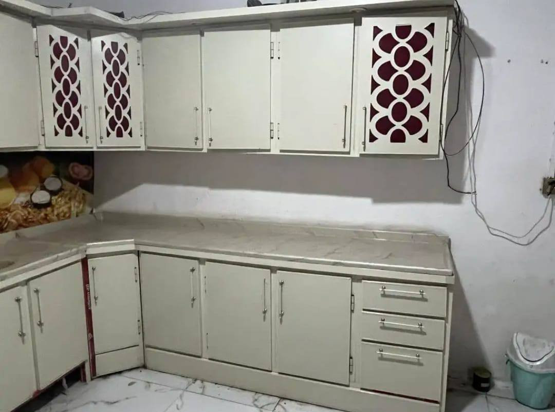 كاونتر تزكام مبطن كوله مرمر  سنك مرمر اخو جديد 5مترات ارصي و5فوك معلق معه طتبخ نوال وفرن حجم كبير نوال  وشافطه نوال سعر 800
*********** النجف, العراق
