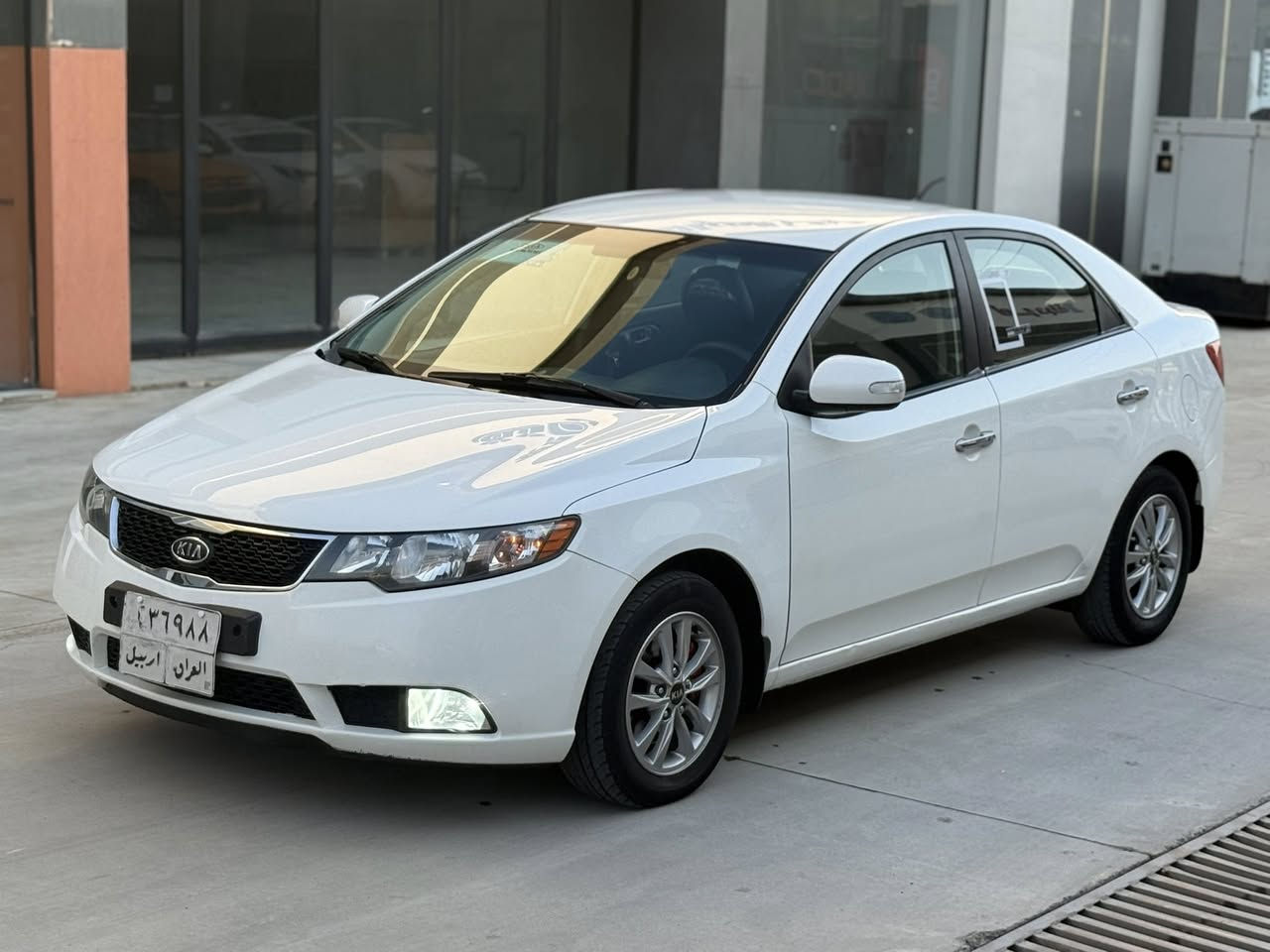 للبيع ب81
سيراتو 2012رقم اربيل شرط التحويل حجم مكينة 16 دوش بشرط سيارة مواصفاتهة تحكمات ستيرن مري شفط شاشة كاميرة كير توماتيك ويل كب سيارة جاهزة بيها صبغ جاملغات الخلفية وباب ونص البوندالسعر 81وببها  مجال مكان السيارة موصل

‭0775 588 8198‬

‭0750 848 8452‬
