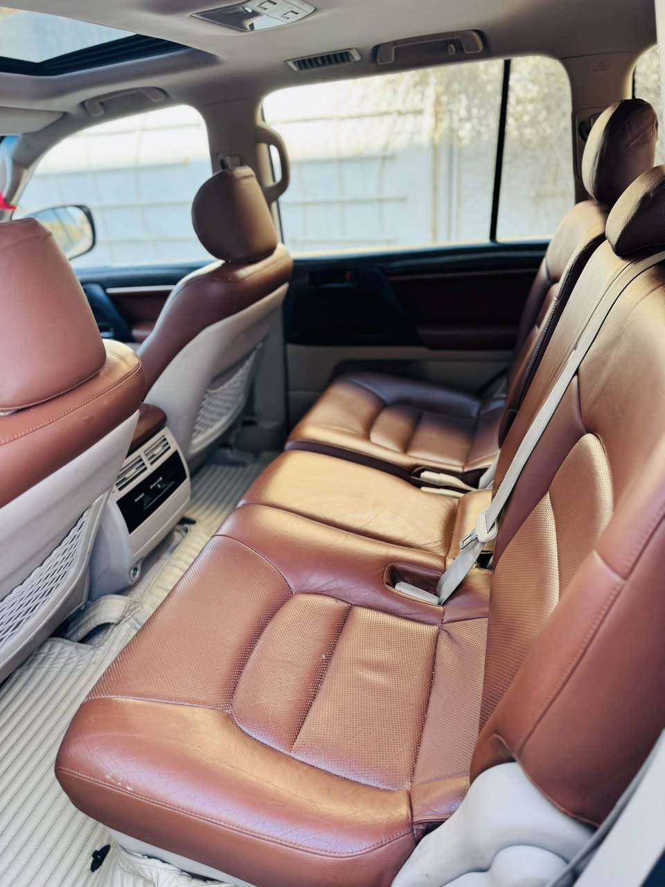 السلام وعليكم الاندكروز 2015 سياره جديده وكفاله بيه
بارد بلصندوك ما مبين ابد تحويل ثاني يوم مكاني شارع  

فلسطين سياره جاهزه من كلشي. مبيه نقص برغي. 

شراي اتصل عيوني الك ***********
