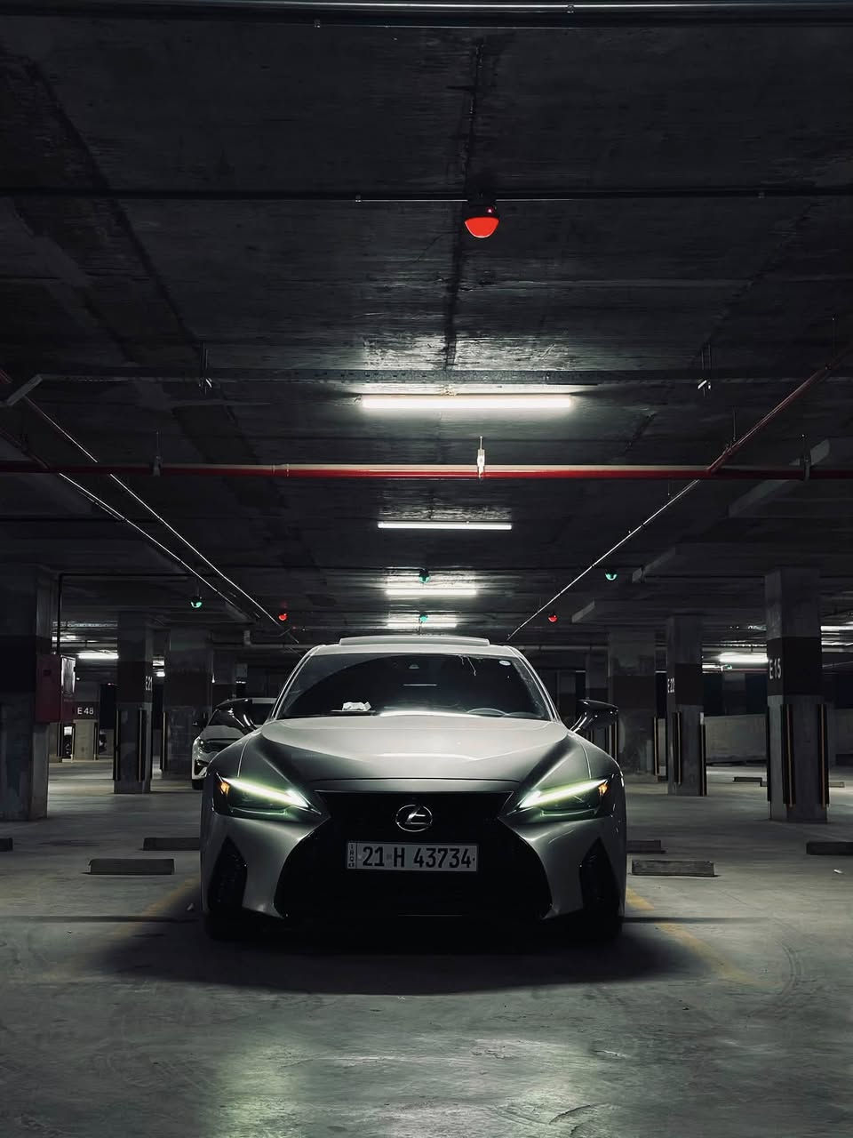 لكزز is350  f sport موديل 2022
السيارة 6 سلندر 3500 تنفس طبيعي السيارة اعلى فئة داخل احمر شاشة جبيرة كامرات 360 حساسات بكل مكان ومواصفات اللكزز معروفة
السيارة جديده حيييل ماشية 77 الف km وقابل للزيادة السيارة مكفولة من كولشي بيها ضرر فقط مثل مموضح بالصوره وهذا رقم الشاصي 

JTHGZ1B24N5050370
مكان السيارة بغداد الغزالية
السيارة معروضة ب 320 ورقة يعني 3 فاتر و20 ورقة للتواصل ع الرقم 
***********
