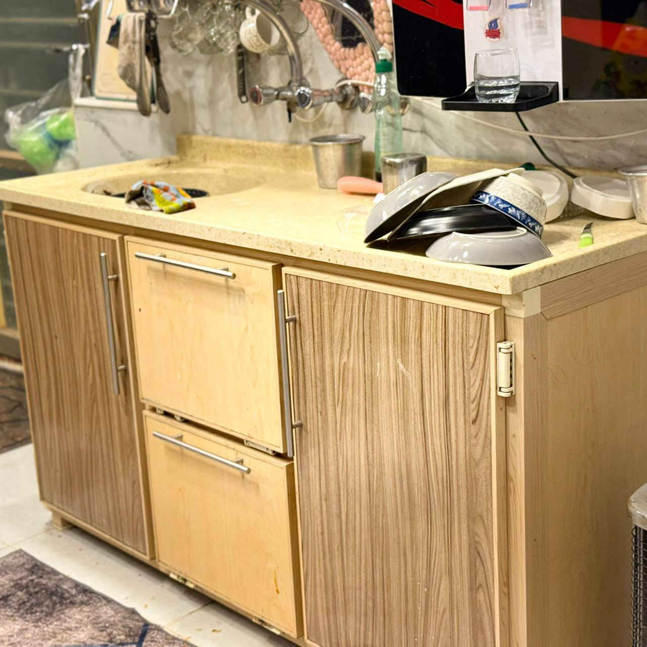 كاونتر استعمال قليل ب300 وبي مجال بسيط قياس متر ونص مكان الدورة المهدية الثانية
مندوبه مبيعات شعدكم غزاض غرف تخم اثاث كاونترات. دزو خاص او ع واتساب ابيعه لكم ثاني يوم
***********
