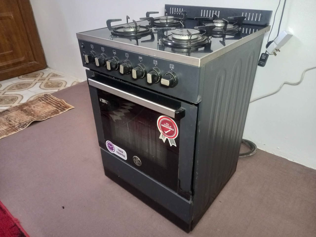 طباخ للبيع شرط الشغل والنظافة وضع الشركه عيون وفرن وكلوب وجداحه وشوايه كلو شرط السعر ١٢٥ ألف العنوان موصل حي الصدام بعد السيطرة قرب محطة تعبئه الزكريا عالشارع العام *********** ***********  يوجد توصيل داخل الموصل أجره عالمشتري موصل, نينوى
