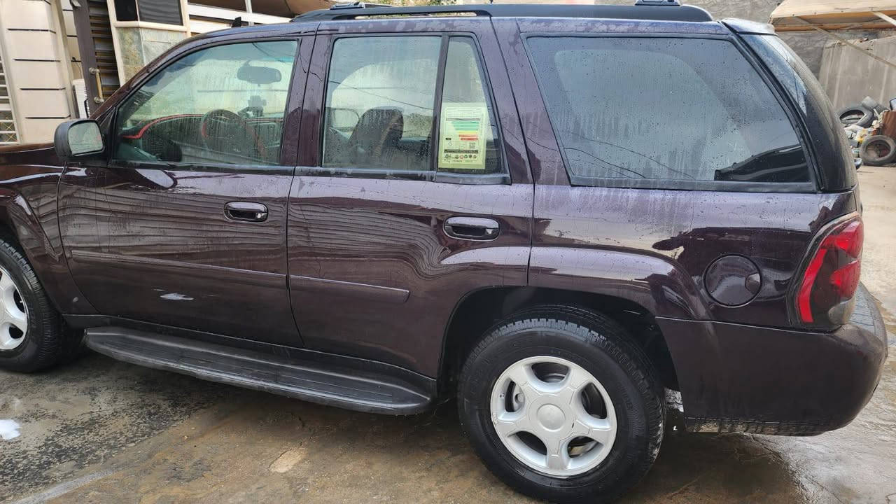 ترل بلايزر
موديل 2009 صبغ قطعتين جراد
محرك قبق ابيض كير ومكينه بشرط
حداديه امامي وخلفي جديد  طخم تاير جديد
رقم دهوك قديم عليهه غرامات 14ورقة تنزل من مبلغ السيارة  
سعر 110ورقة بيه مجال 
مكان السيارة بابل المسيب
رقم تلفون ***********
               ***********
