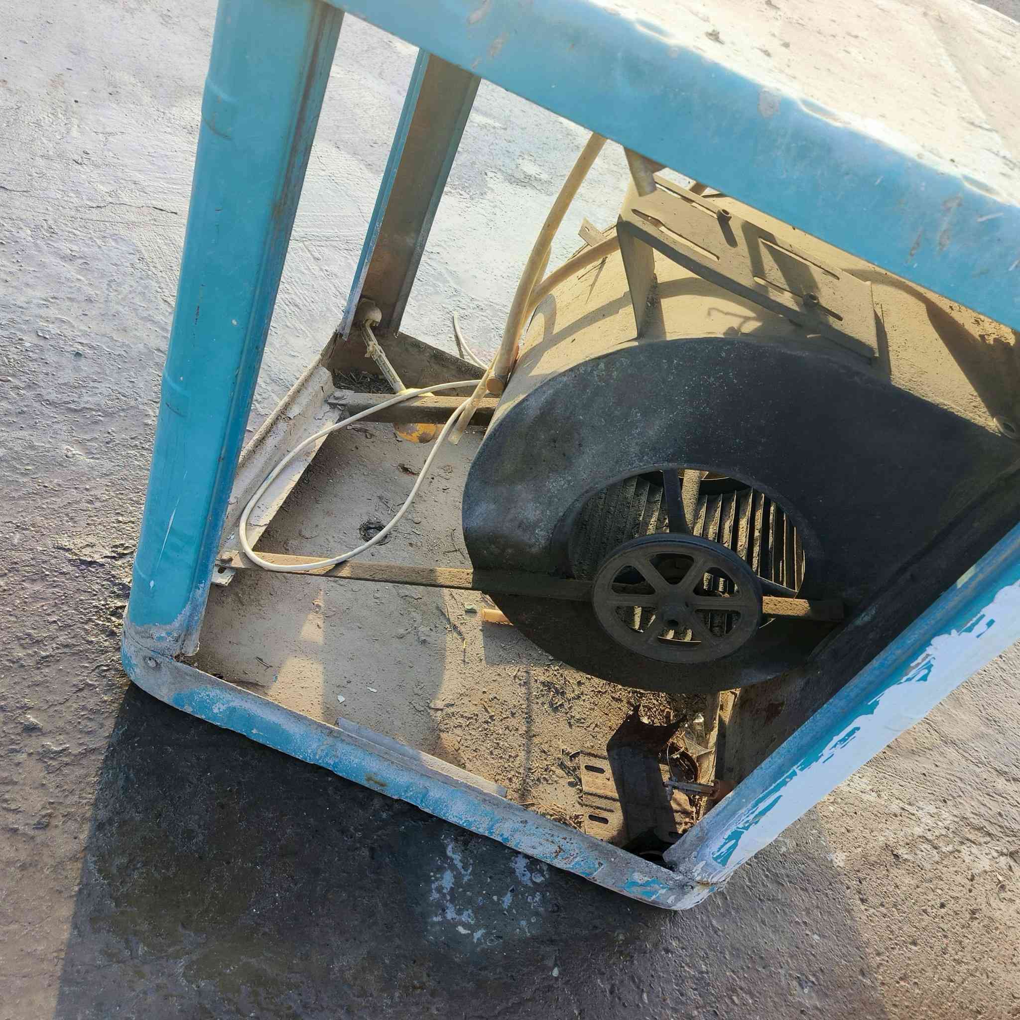 مبردات عدد 2 للبيع وحده جاهزه وشغالة وثانية بس كشر
السعر 90 وبيهن مجال مكاني تكريت
***********
