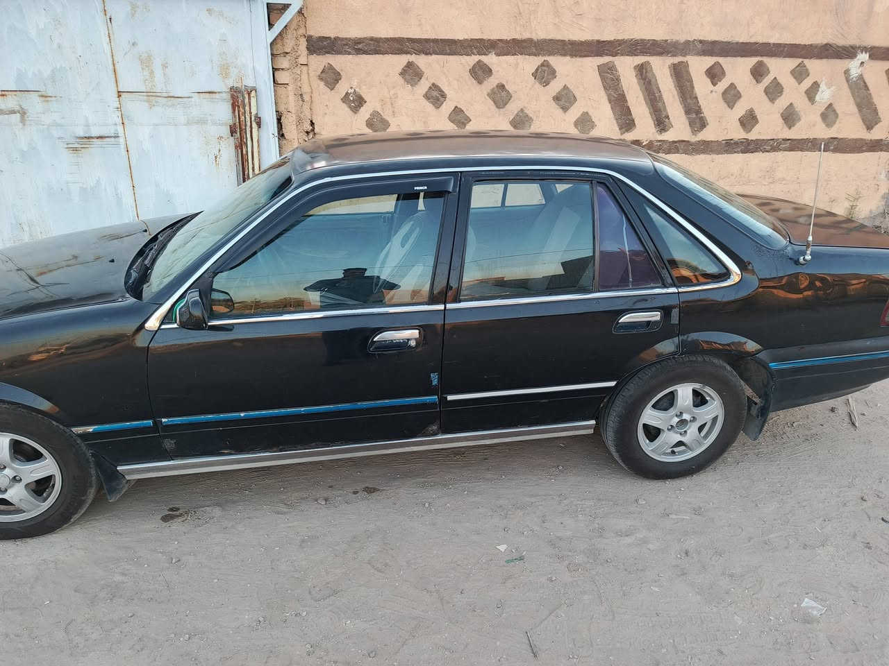 برنس فراشة الرقم  ألماني بغداد  موديل 97 رقم بغداد  السعر 35 وبيها مجال.. يحب يتواصل على رقم
***********
