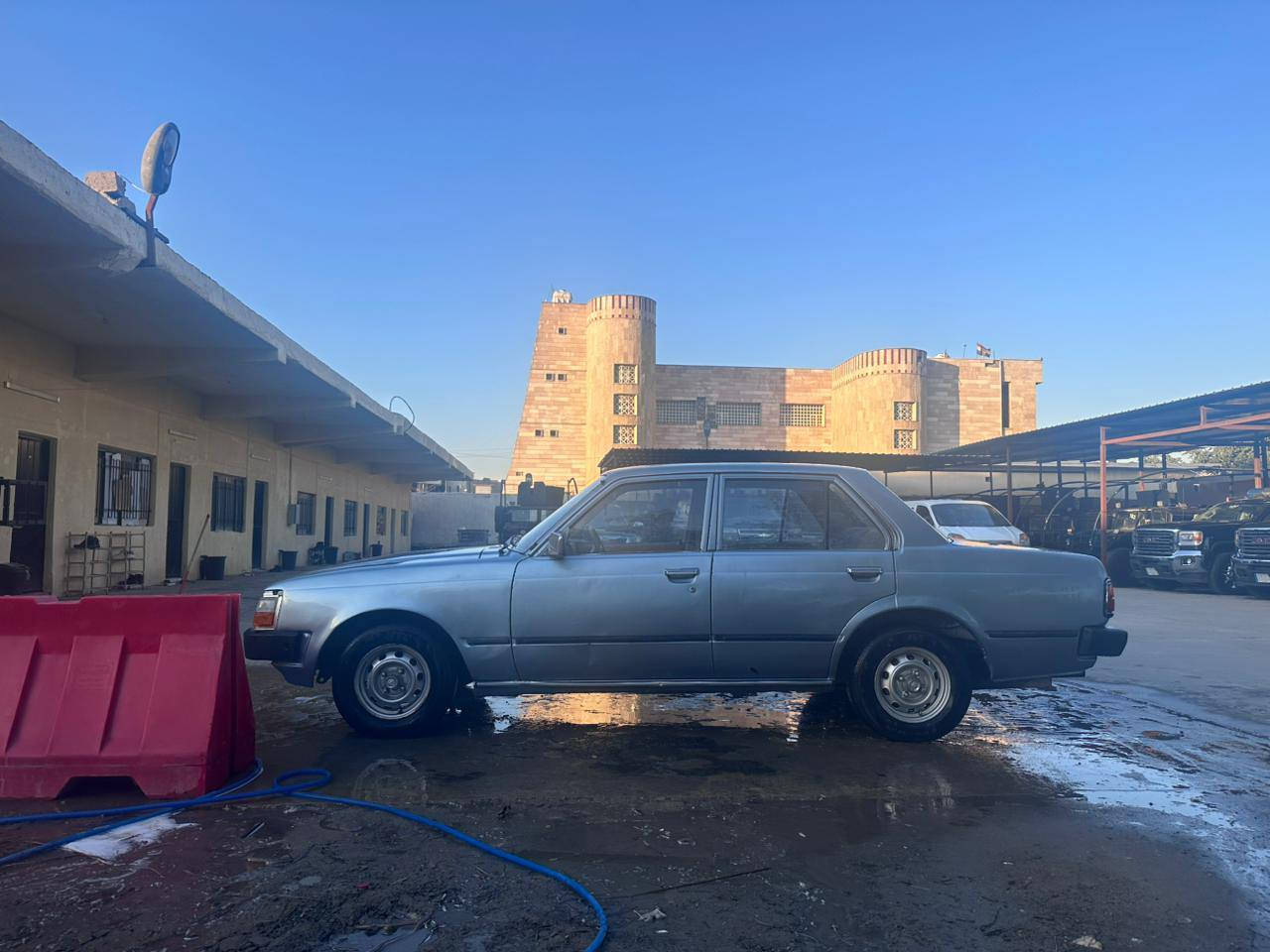 سلام عليكم كرونه موديل 81سياره مصبوغة حزام تبريد تدفئة شغال تاير تخم جديد سياره جاه سعر 30وبيهه مجال ***********
