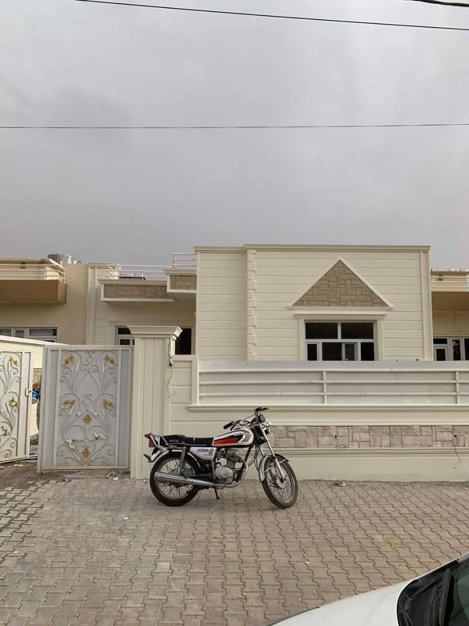 اليوم تم انجاز العمل ولحمدالله والشكر لك يالله  بيتك🏡 النضافه اهم من العمل 🫡 🦅�
 او مكان عملك🏬
 بوضع لمسة فنية من افخم #التصاميم 🧱🧱

تگدر اتغير ديكورك خلال ساعات وبأنسب الاسعار ،،،

🍃🍃
#ديكورات_داخلية _ خارجية
#جبسم_بورد
#صبغ_داخلي_وخارجي
#سقوف_ثانويه 

#اسعارنا_مناسبة
#المواد_الاولية_للعمل_ممتازة
#مصداقية_في_العمل

#متوفر_ كوت 

للطلب او الاستفسار يرجى مراسله   ***********
