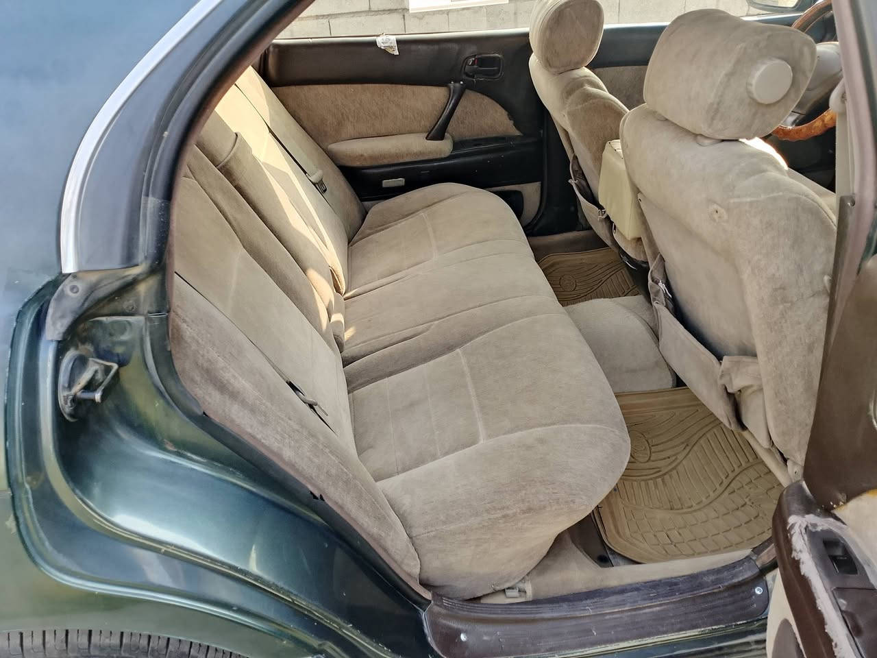 #مكلف بالنشر
السلام عليكم للبيع بطه متصل موديل 92 رقم بغداد انگليزي تحويل شرط مكفوله من الگص أو نقل الجثه مكفولة محرك گير اوتوماتيك لون زيتوني سياره بيها طخه ب الچاملغ الخلفي الايسر بدون دواخل السعر خاص مكان السياره صلاح الدين الضلوعيه للاستفسار ***********
