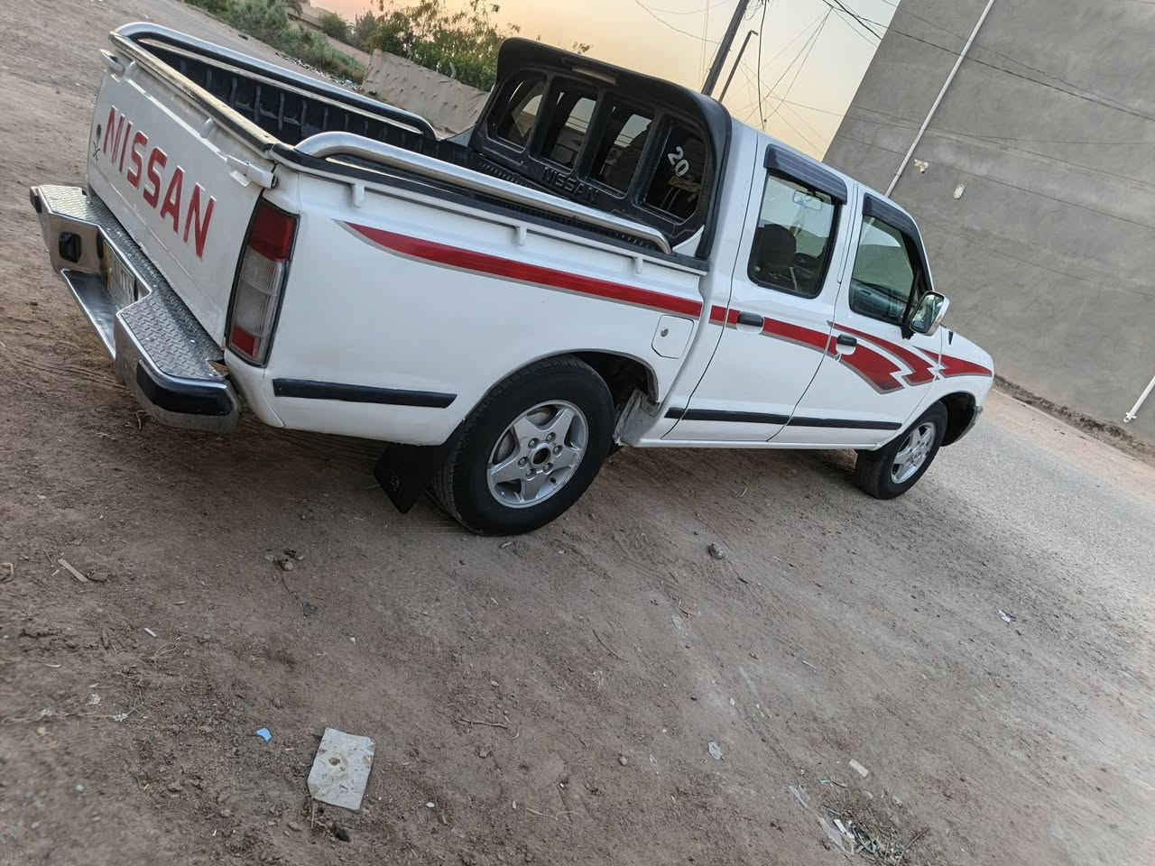 سلام عليكم نيسان محسن مديل ٢٠٠١مكفواله من ضربة وتبديل محرك كيروتماتيك بلاد كسن شاصي تخم تايرات كهربائية تبريد ثالج رقم مثنى سنويه مجددا ٢٠٢٨مشروع وطني السعر ٦٨وبيه مجال مكان ديوانيه عفك رقم ***********
