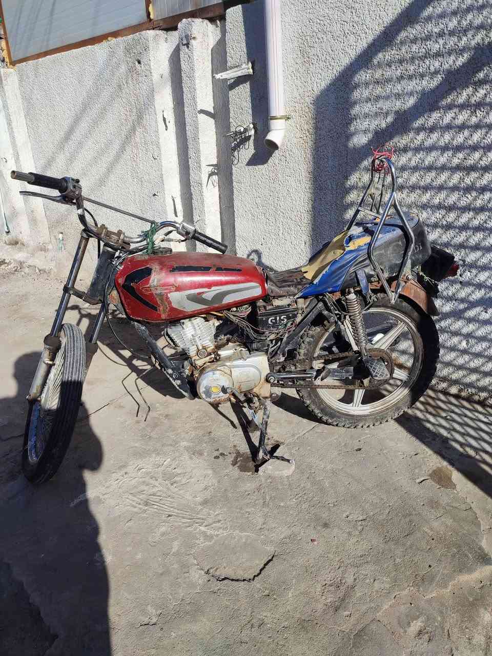 سلام عليكم 
دراجه ايراني اربعه كير 2020 تايكر شغاله محرك برغي ممفتوح منه كلك ابيعه على وضعه 125لف لاتكلي هاي نقص وهاي ماكو هاي صور كدامك مكاني بغداد البياع متواجد فيس


**إذا كنت صاحب هذا الإعلان وتريد حذفه لأي سبب، رجاءا أرسل رسالة إلى الدعم الفني**